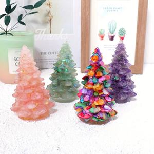 Arbre de Noël en résine sur mesure, rempli de copeaux de cristal naturel mélangé, artisanat en quartz fondu, vente en gros, décoration de Noël pour la maison - Product Image 1