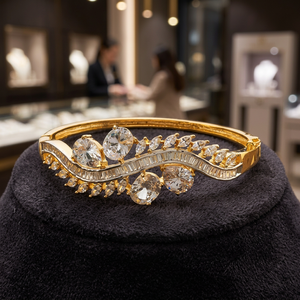 กำไลข้อมือประดับเพชรซีซีสีขาวแบบดั้งเดิมสำหรับผู้หญิง Kanhai Jewels รุ่น 55073 แฟชั่นประดับเพชรซิร์คอน - Product Image 2