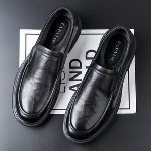 Mocasines de Cuero Papai.Ec para Hombre, Negros, de Cuero Genuino, Tacón Bajo, Estilo Casual Británico, Talla Estándar para Adultos, Grosor Estándar - Product Image 4