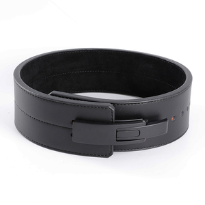 Soporte de levantamiento de pesas de cuero transpirable e impermeable con hebilla de ejercicio de fitness personalizable con logo, resistente para sentadillas y levantamiento de palancas - Product Image 1