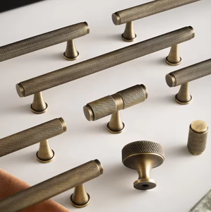 प्राचीन पीतल के फर्नीचर समुद्री ग्रिड दरवाजे को हैंडल करता है कैबिनेट अलमारी रसोई के लिए लक्जरी अलमारी पीतल का हैंडल - Product Image 4