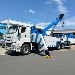 Camión de Remolque de Servicio Pesado ISUZU GIGA 8x4 de 40 y 50 Toneladas, Camión de Remolque con Rotación de 360 Grados, Camión de Recuperación - Product Image 2