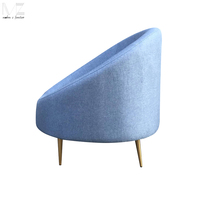 Fauteuil de luxe design vintage en petit velours bleu orange pour salon chambre appartement salle à manger ou hôtel loisirs