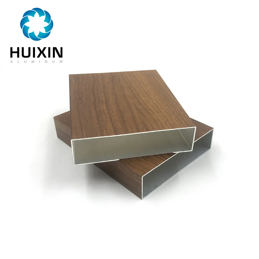 Tubos rectangulares de aluminio con acabado de grano de madera, perfil de fabricante