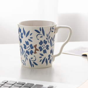 Ensemble de tasses à café réutilisables en porcelaine blanche de dessin animé, certifiées BSCI, pour la maison et le bureau, compatibles lave-vaisselle et micro-ondes, cadeaux d'affaires ODM - Product Image 4