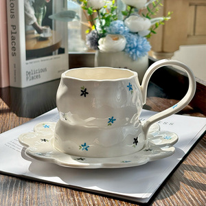 Tasses en céramique peintes à la main avec motifs floraux, ensembles de tasses et soucoupes à café rétro, tasses à thé pour latte art - Product Image 3