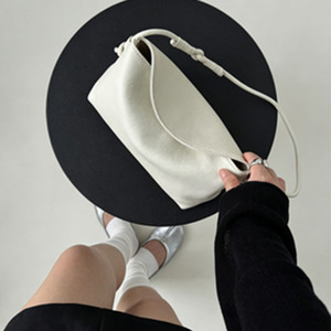 Sac à bandoulière Zenos en cuir de vachette pleine fleur, modèle Cloud Dumpling, nouvelle collection 2026 pour femme - Product Image 5