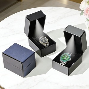 Caja de reloj universal personalizada de PU cepillado avanzado con espejo LED abatible para joyería, para hombres y mujeres, embalaje de regalo para relojes de bolsillo. - Product Image 2