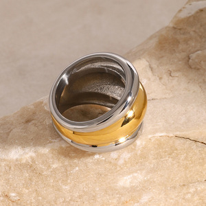 Anillos de Moda de Acero Inoxidable con Baño de Oro de 18k, Diseño Acanalado de Dos Tonos, Joyería Unisex para Regalo - Product Image 3