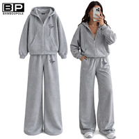 Ensemble de survêtement streetwear automne pour femme, personnalisable avec logo, haut à capuche et pantalon, deux pièces en coton, ensemble crop top moulant et pantalon de survêtement pour femme