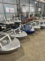 Jet ski électrique haute vitesse 15 kW, vitesse maximale 50 km/h, autonomie 120 min, coque en aluminium robuste, capacité de charge 120 kg, pour course solo, plaisir extrême