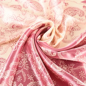 Doppio lato stampato Paisley raso Hijab Logo personalizzato <span class=keywords><strong>bandane</strong></span> di seta 35x35 pollici elegante foulard in poliestere da <span class=keywords><strong>donna</strong></span> - Product Image 2