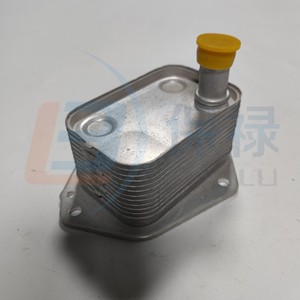 Refroidisseur d'huile Hyundai Accent 26410-2A501 pour 2005-2019, pièce de rechange - Product Image 1