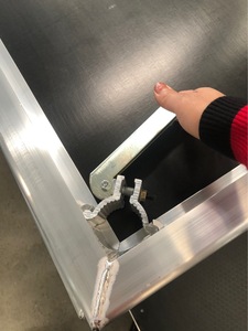 เวทีอลูมิเนียมแบบพกพา ปรับความสูงได้ กันน้ำ แผ่นกันลื่น ประกอบง่าย เหมาะสำหรับงานแต่งงานและงานอีเว้นท์ - Product Image 3