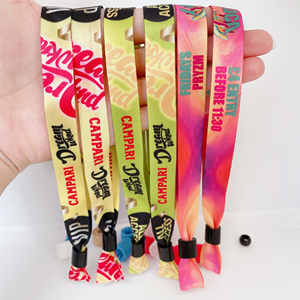 Braccialetti Tessuti Regolabili in RPET Ecologico con Nome del Marchio Personalizzato, Larghezza 15mm, Monouso per Eventi - Product Image 2