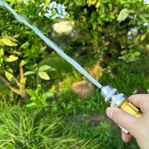 Boquilla ajustable de aluminio para manguera de jardín, cabezal de pulverización de agua de 1.2 pulgadas para riego exterior y regar plantas - Product Image 2
