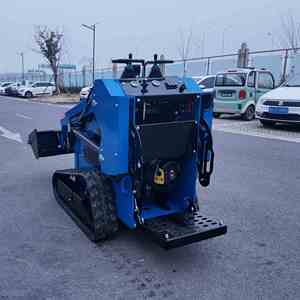 Minicargadora de orugas con motor diésel AT360 para construcción y agricultura - Product Image 4