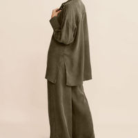 Nouveau automne mode bas quantité minimale de commande dames chemise ensemble ample surdimensionné décontracté femmes manches longues lin costume armée vert chemise et pantalon ensemble
