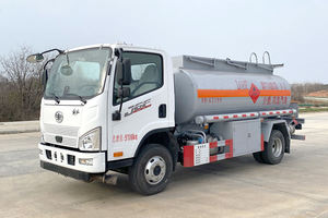 Camion-citerne à huile d'occasion 4x2 de 15001 à 30000 L, 155 CV, transmission manuelle, diesel, pour liquides inflammables, provenant de fabricants chinois en gros - Product Image 2