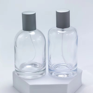 Customized <b>Glass</b> Bottle Cylindrical 50ml 100ml Perfume Bottle with Sprayer Silver Cap for Personal Care <b>Glass</b> <b>Container</b> - Product Image 2