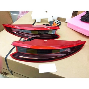 ไฟท้าย LED 911 ปี 2017-2019 พร้อมไฟเบรก ไฟเลี้ยว ไฟถอยหลัง สีดำรมควัน สำหรับ 991.2 - Product Image 4