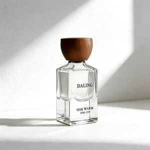 Flacon de parfum <span class=keywords><strong>carré</strong></span> <span class=keywords><strong>en</strong></span> verre épais personnalisé <span class=keywords><strong>en</strong></span> usine, vide, de luxe, avec pulvérisateur, 30 ml, 50 ml, 100 ml, avec bouchon <span class=keywords><strong>en</strong></span> <span class=keywords><strong>bois</strong></span> - Product Image 6