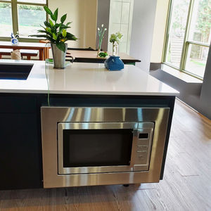 فرن ميكروويف منزلي بتصميم جديد مع باب LED وشاشة عرض زجاجية كهربائية صناعية مدمجة للشواء 220 فولت 50 هرتز 900 واط - Product Image 4