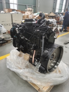 محرك كامنز C260 سداسي الأسطوانات بقوة 20-260 حصان وسعة 8.3 لتر رباعي الأشواط مع بدء تشغيل كهربائي وتبريد مائي مع محرك ومضخة - Product Image 4