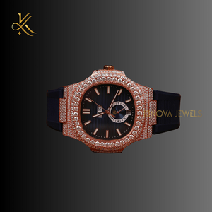 Reloj Moissanite Diamond diseñado con piedras brillantes y artesanía elegante para un aspecto lujoso y atemporal todos los días - Product Image 6