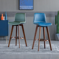 Chaise de bar pivotante en bois massif avec dossier haut Tabouret de bar créatif pour la boutique du Nord Design moderne Réception