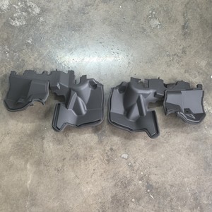 แผ่นกันกระแทกข้างถังน้ำ Toyota GX460 รุ่น L53294 60120R53293 60110 วัสดุ PP สำหรับด้านซ้ายและขวา ใช้ได้กับปี 2009-2013 - Product Image 1