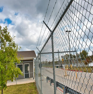 High Security Galvanized Steel Chain Link Fence, Durable <strong>Metal</strong> Wire <strong>Mesh</strong> Fencing for Industrial Perimeters &amp; Construction Sites - Product Image 4
