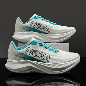Zapatillas de correr de diseñador Nokas Bondi 8 personalizadas, zapatillas Hakas de corte bajo para hombre, zapatillas deportivas para correr blancas y negras para hombre - Product Image 2