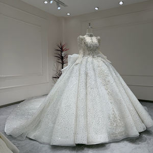 Vestido de Novia Moderno con Lentejuelas y Cristales, Cola Capilla, Manga Regular, Espalda Descubierta, Apliques, Largo hasta el Suelo, Escote Corazón - Product Image 4