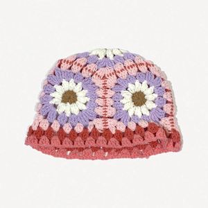 Chapeau Bob Crocheté Floral Fait Main Unisexe avec Broderie 3D pour la Plage et les Affaires – Vente en Gros - Product Image 4