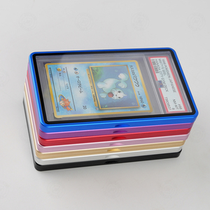 Estuche Magnético de Aluminio para Tarjetas Graduadas - Product Image 4