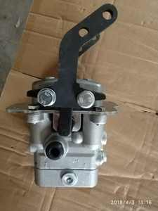 Katup Pilot Pedal Kaki Perjalanan PC200-7 PC200-8 - Product Image 4