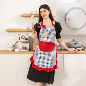 Joli tablier de cuisine amusant et coquin à pois pour femmes et filles avec poche - Product Image 1