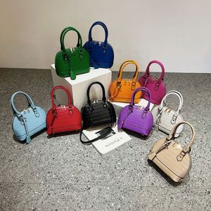 Venta Directa de Fábrica, Bolso Tote de PU con Bordado Personalizado, Bolso de Hombro de Verano para Chicas con Logotipo, Bolsillo Interior con Cierre de Cremallera - Product Image 3
