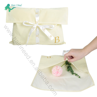 Sacs en velours de luxe avec logo personnalisé, sac cosmétique en velours avec logo personnalisé, sac cosmétique en velours, sac d'emballage en velours avec ruban