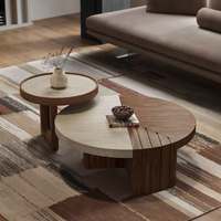 Table à thé créative de la taille d'un noyer par Living Room Designer