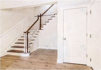 Escalier en colimaçon de luxe |   Escaliers en aluminium avec garde-corps en acier inoxydable et design personnalisé pour l'intérieur d'une villa moderne