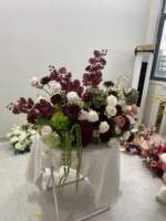 RK332 Nouvelle Boule de fleurs élégante bordeaux, blanche et verte, en soie artificielle, pour centres de table de mariage et décoration d'événements