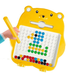 Tableau magnétique en plastique ABS avec stylos - Jouet éducatif DIY pour enfants, idéal pour les voyages, 20,5x20,5cm, pour la peinture artistique - Product Image 1