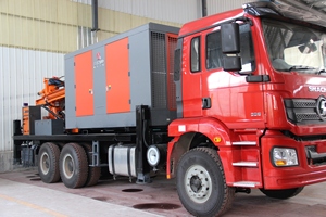 Giàn Khoan Giếng Nước Gắn Trên Xe Tải HOWO Độ Sâu 6*4 300M Có Bơm Để Bán - Product Image 4