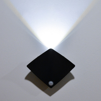 Lampe murale rechargeable à détecteur de mouvement, applique murale LED sans fil design raie manta, veilleuse murale pour chambre, couloir, escalier
