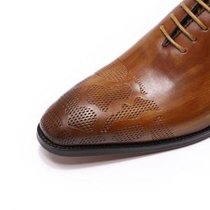 Nuevo Modelo de Mocasines de Conducción de Cuero Genuino, Zapatos Oxford Formales con Cordones y Punta de Ala para Hombre - Product Image 2