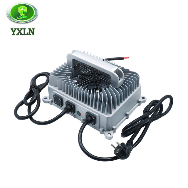 Factory 12V 100A Waterproof Battery Charger Smart LiFePO4 Lead Acid AGM GEL Charger for RV Marine Solar Battery