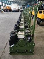 Compacteur à plaques réversible 30 kN à double sens de compactage pour la compactation des fondations routières sur voies étroites