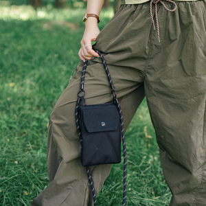 Individuelles Logo Leichte Outdoor-Gürteltasche Modische Kompakte RFID-blockierende Handytasche Lässige Unisex Diebstahlsichere Umhängetasche - Product Image 4